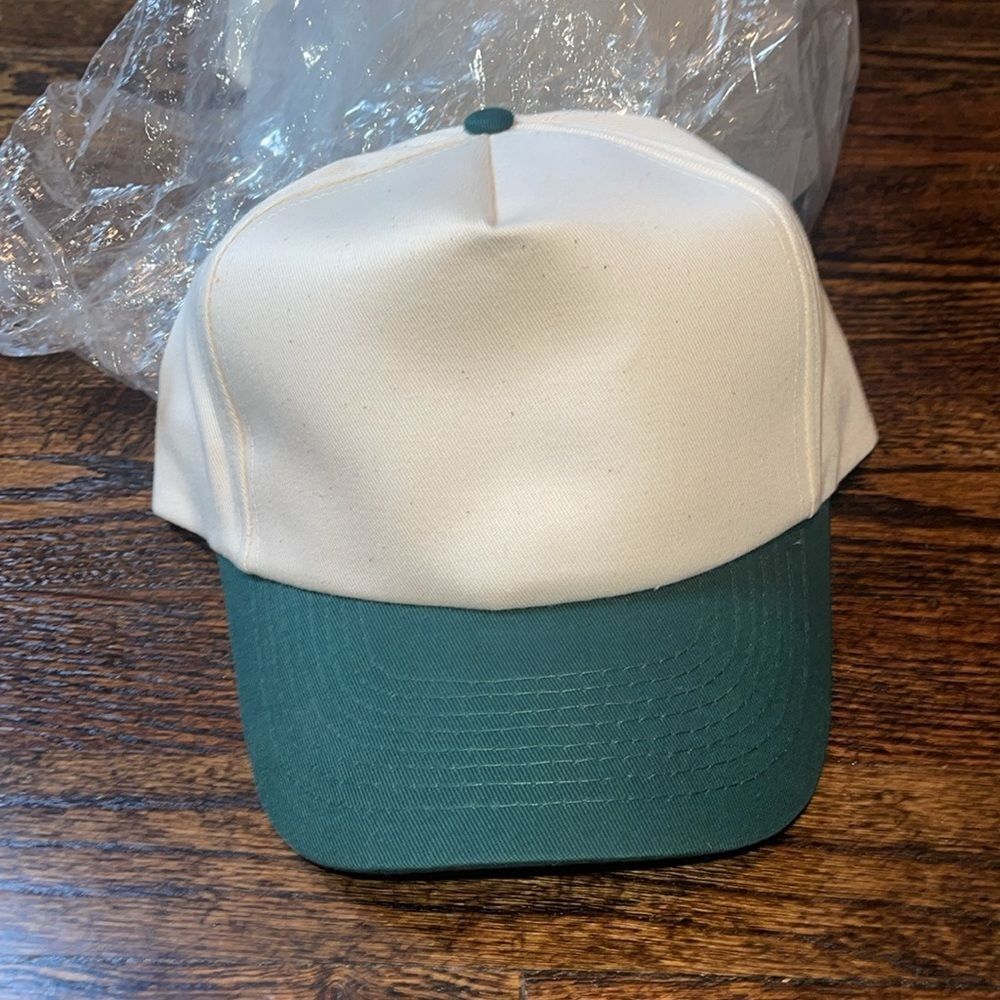 Brand new never used in packaging baseball hats / caps bulk 15 hats